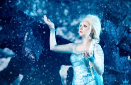Elsa Cosplay
