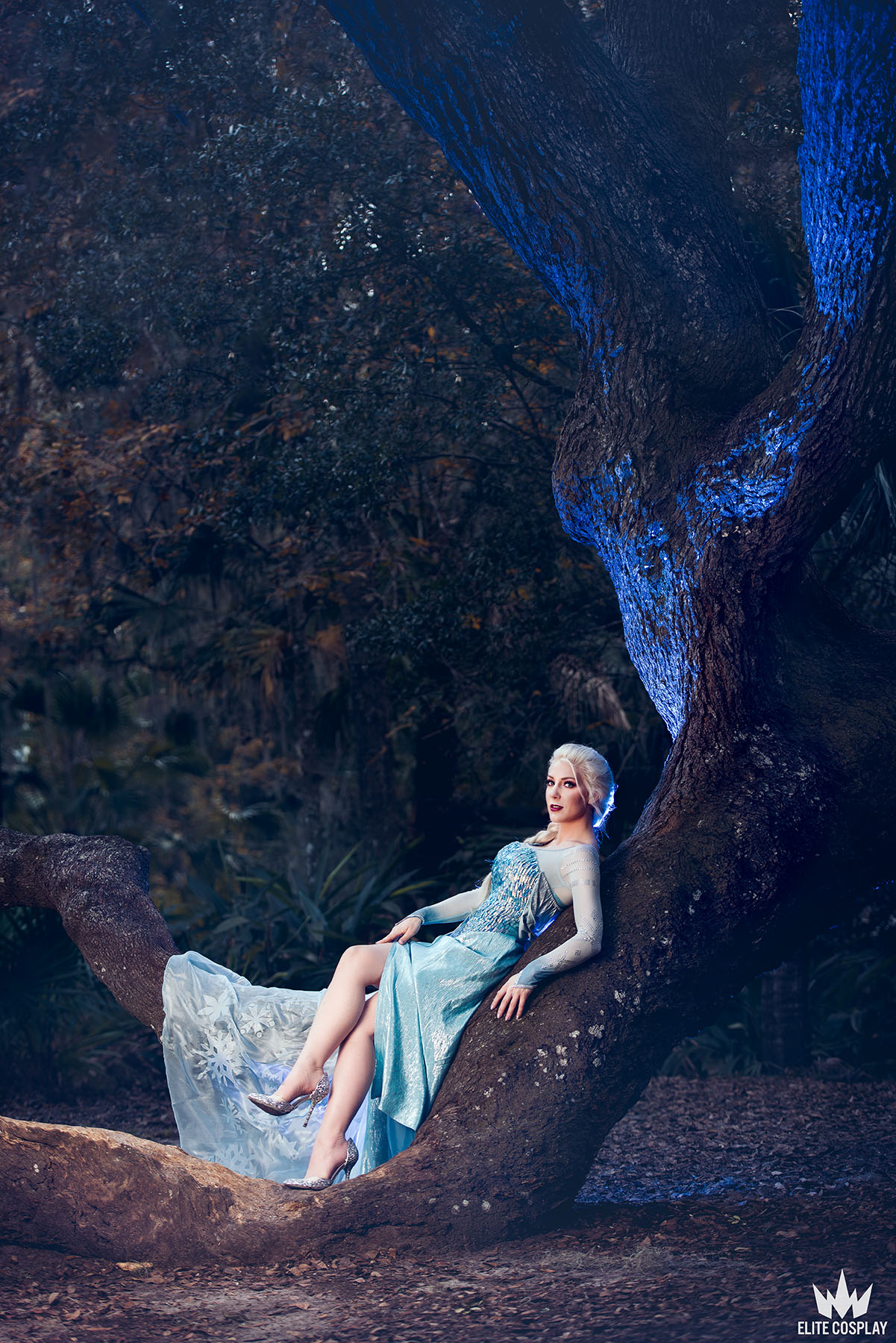 Elsa Cosplay Kristen Hughey