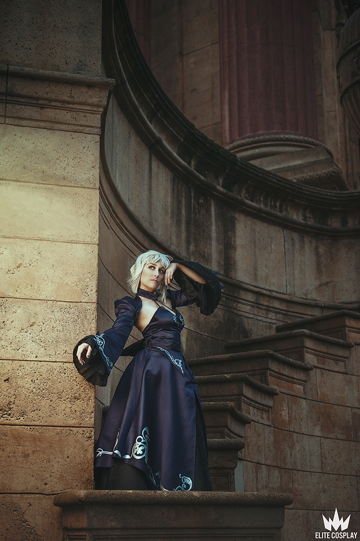 Saber Alter Cosplay