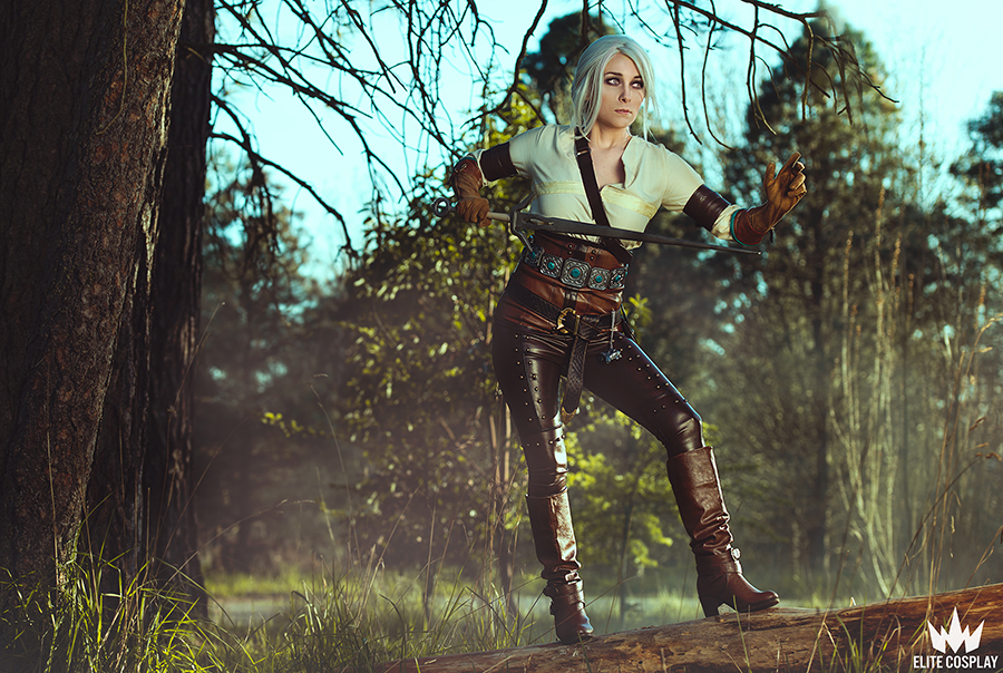 Ciri Cosplay